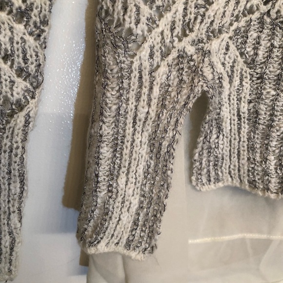 Lucky Sweaters - Picture 5 of 6